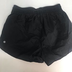 NWT LULULEMON Black Step Out Short Packable Nylon